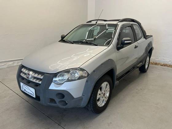 FIAT STRADA 1.8 MPI ADVENTURE CD 16V FLEX 2P MANUAL FIAT STRADA 1.8 MPI ADVENTURE CD 16V FLEX 2P MANUAL